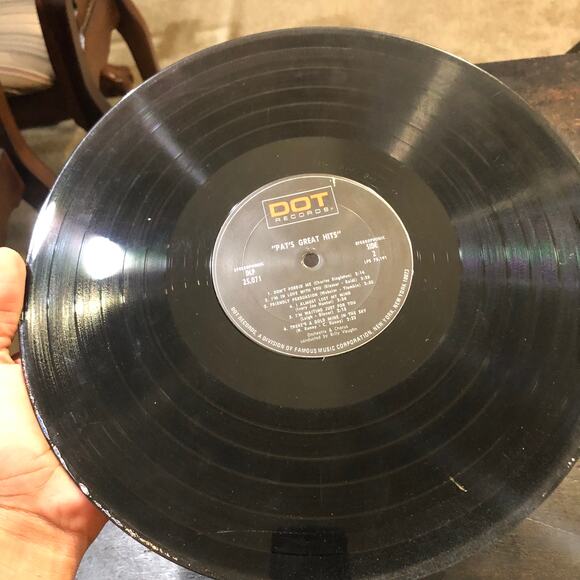 Vinyl Chess Set -Forest Gold (Resin Pieces) - Picture 8 of 14